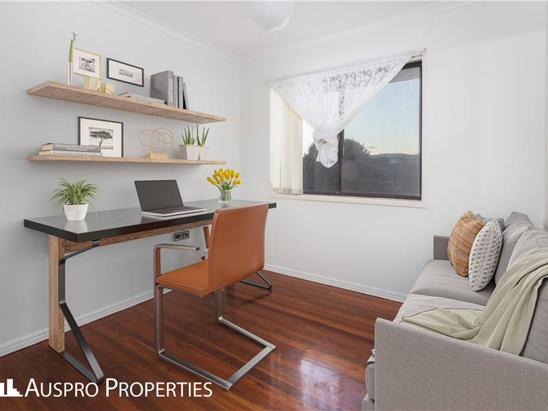 5 Lomandra Street, Robertson , QLD 4109 Australia