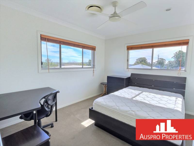 Eight Mile Plains , QLD 4113 Australia