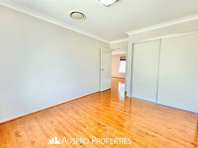 41 Kookaburra Circuit , Rochedale , QLD 4123 Australia