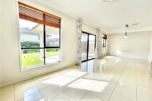 41 Kookaburra Circuit , Rochedale , QLD 4123 Australia