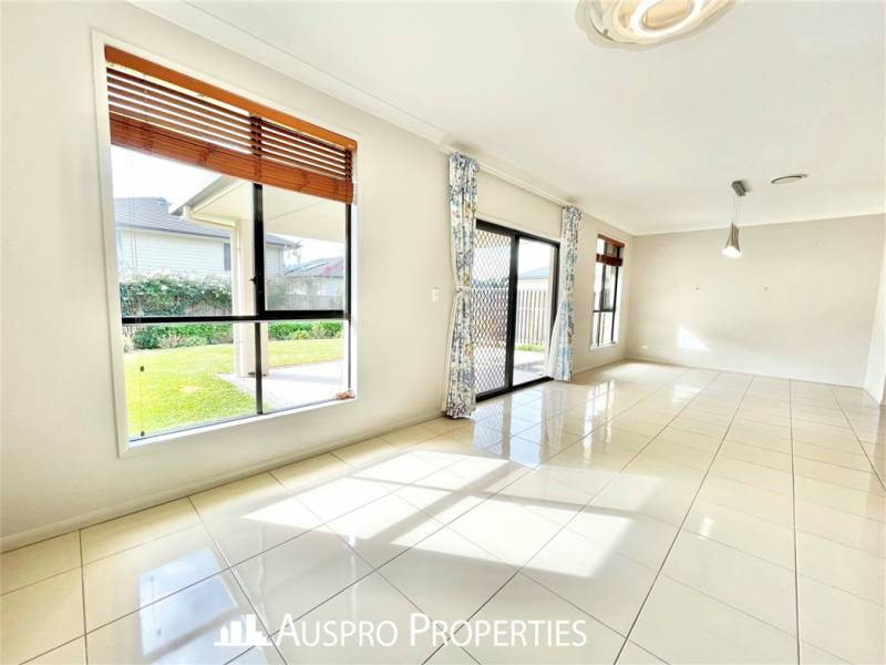 41 Kookaburra Circuit , Rochedale , QLD 4123 Australia