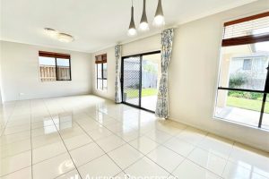 41 Kookaburra Circuit , Rochedale , QLD 4123 Australia