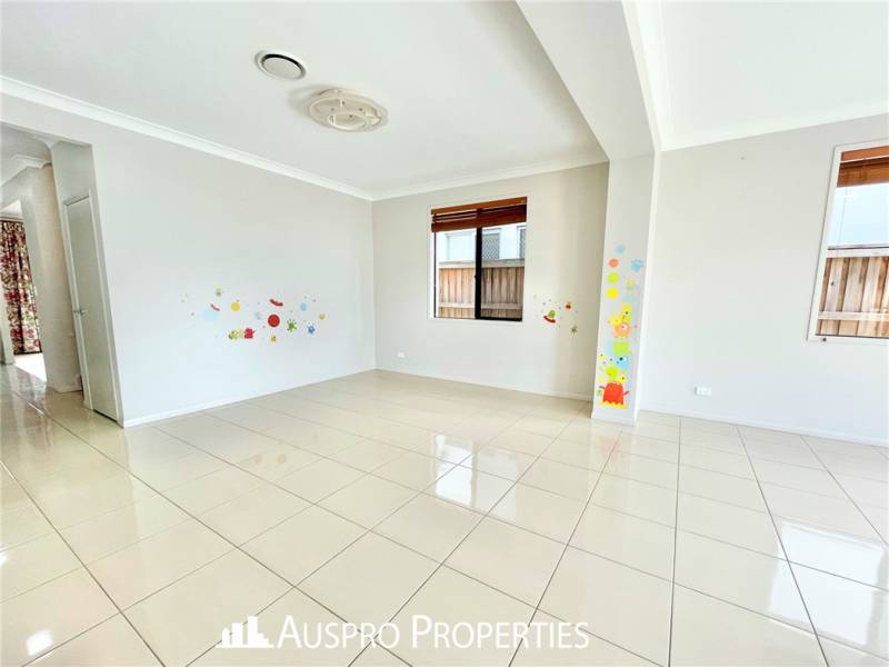 41 Kookaburra Circuit , Rochedale , QLD 4123 Australia