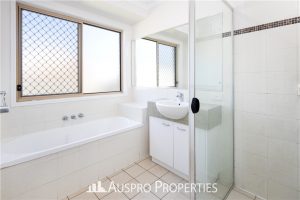 50 McKerrow Cresent, Goodna, QLD 4300 Australia