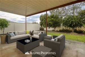 5 Paul Drive, REGENTS PARK, QLD 4118 Australia