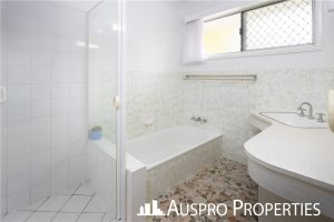30 Darlington St, Macgregor, QLD 4109 Australia