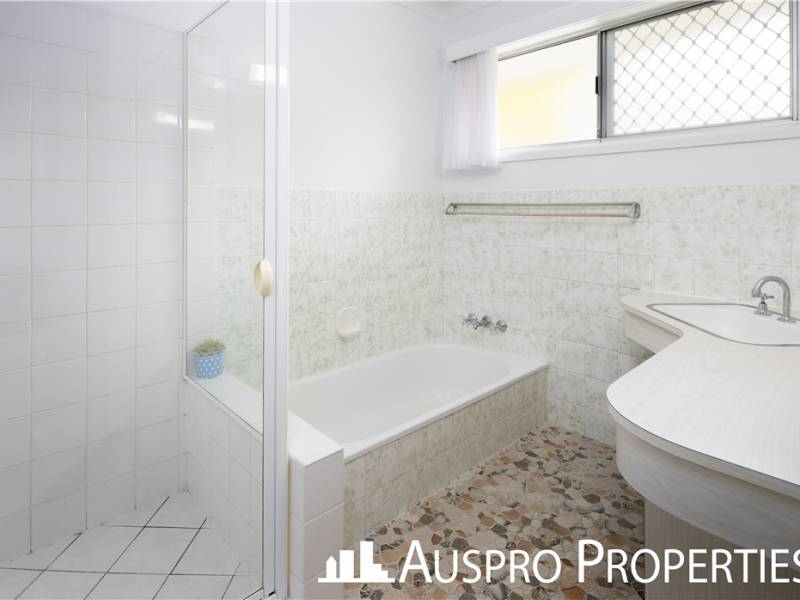 30 Darlington St, Macgregor, QLD 4109 Australia
