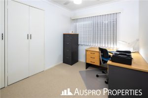 30 Darlington St, Macgregor, QLD 4109 Australia