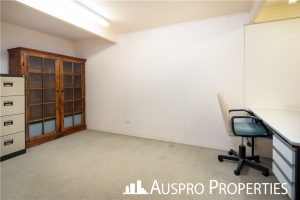 30 Darlington St, Macgregor, QLD 4109 Australia