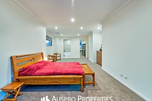 80 Elderbury Pl, Stretton, QLD 4116 Australia