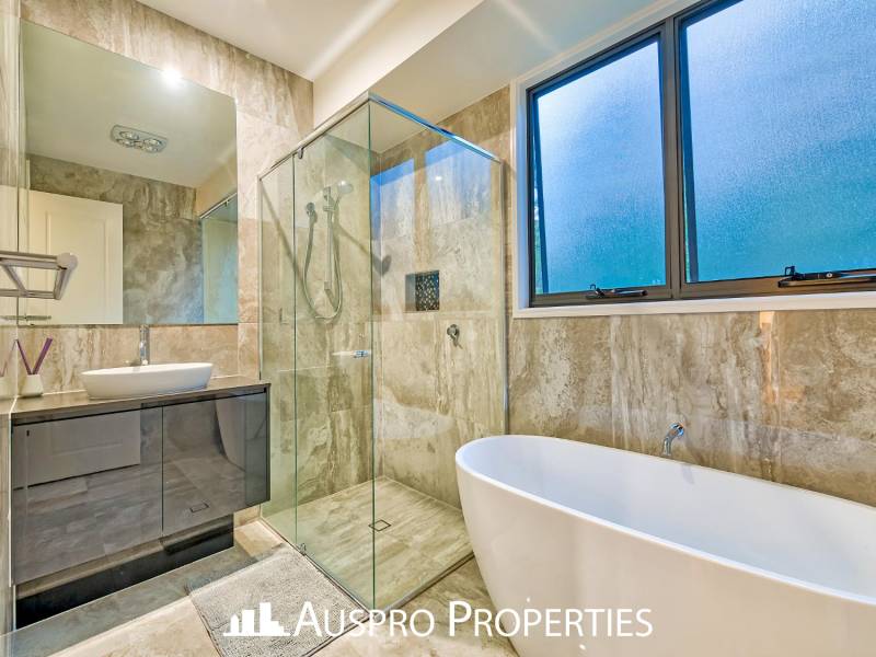 80 Elderbury Pl, Stretton, QLD 4116 Australia