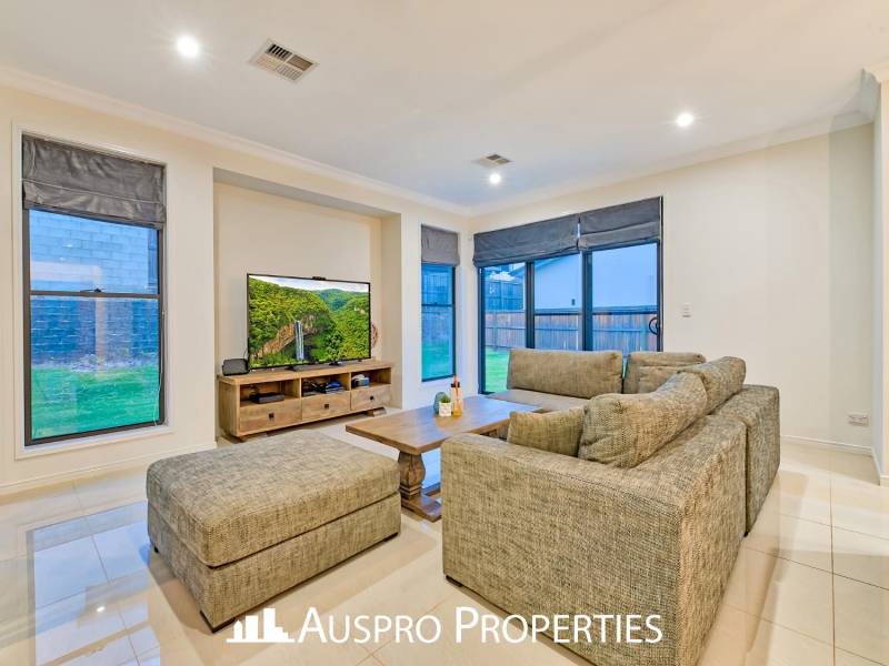80 Elderbury Pl, Stretton, QLD 4116 Australia