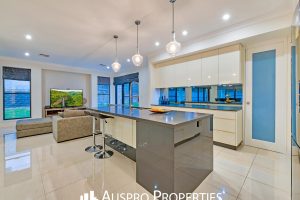 80 Elderbury Pl, Stretton, QLD 4116 Australia