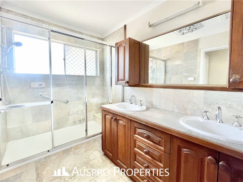 37 Everett St, Upper Mount Gravatt, QLD 4122 Australia