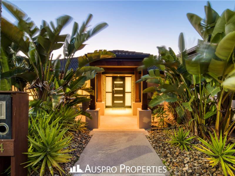 4 Thulimbah Street, COOPERS PLAINS, QLD 4108 Australia