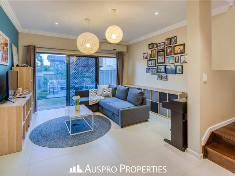 4 Thulimbah Street, COOPERS PLAINS, QLD 4108 Australia