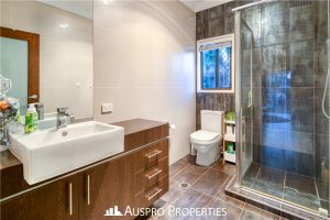 4 Thulimbah Street, COOPERS PLAINS, QLD 4108 Australia