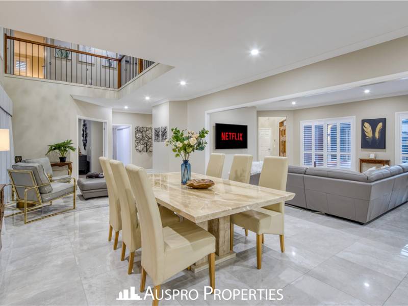 107  Hawthorn Cct, Stretton, QLD 4116 Australia