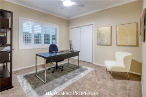 107  Hawthorn Cct, Stretton, QLD 4116 Australia