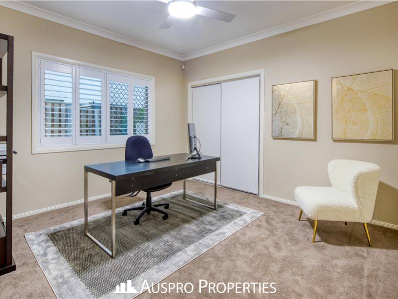 107  Hawthorn Cct, Stretton, QLD 4116 Australia