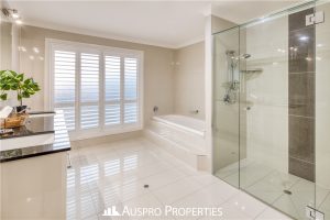 107  Hawthorn Cct, Stretton, QLD 4116 Australia