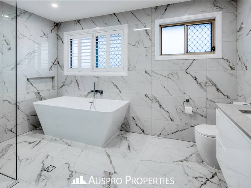 107  Hawthorn Cct, Stretton, QLD 4116 Australia