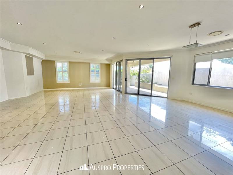11 Penson St, Stretton, QLD 4116 Australia