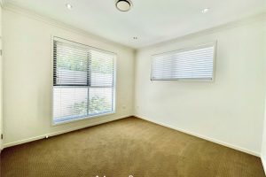 11 Penson St, Stretton, QLD 4116 Australia