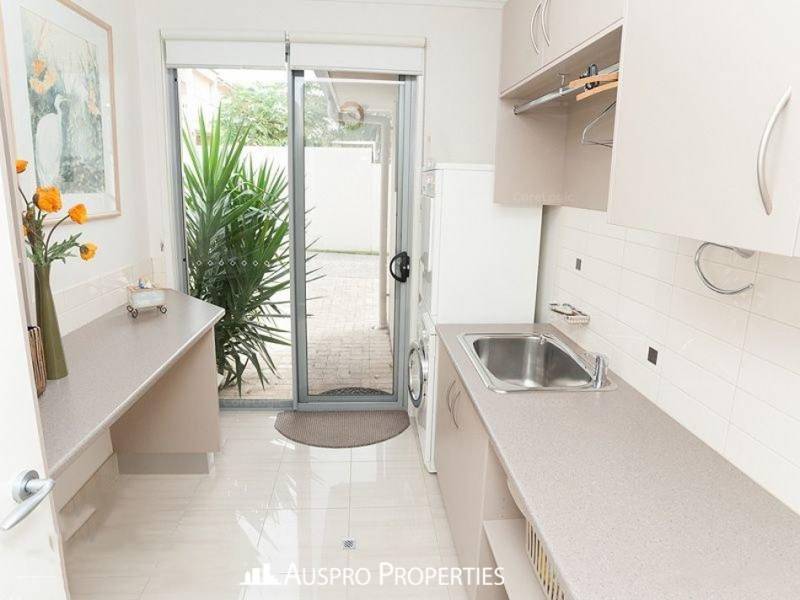 11 Penson St, Stretton, QLD 4116 Australia