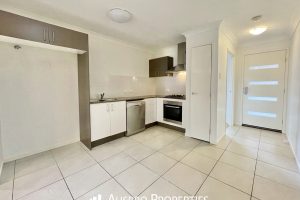 1/12  Courtice Street, ACACIA RIDGE, QLD 4110 Australia