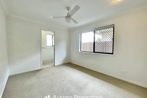 1/12  Courtice Street, ACACIA RIDGE, QLD 4110 Australia