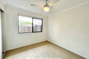 1/12  Courtice Street, ACACIA RIDGE, QLD 4110 Australia
