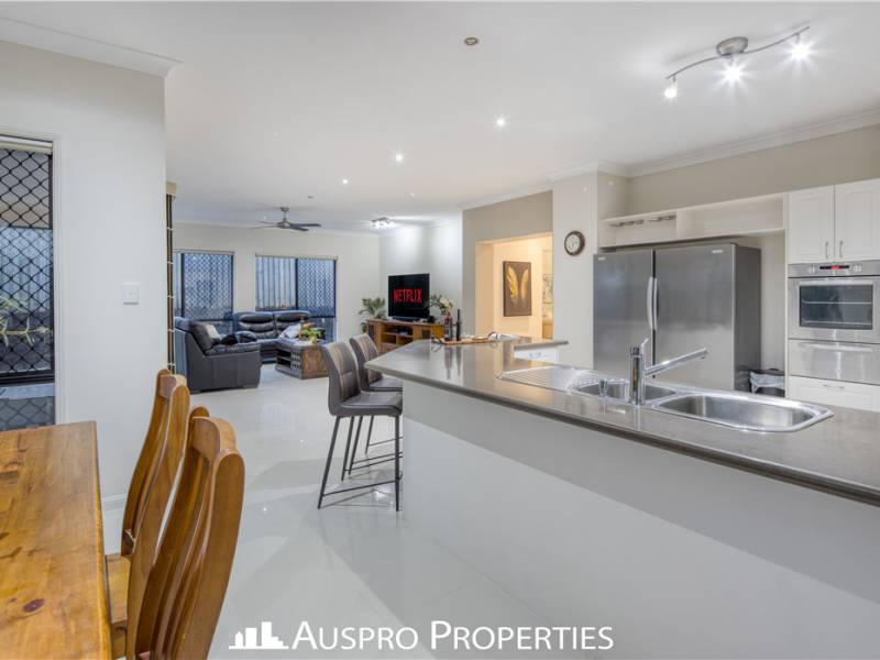 62 Birchwood Pl, Stretton, QLD 4116